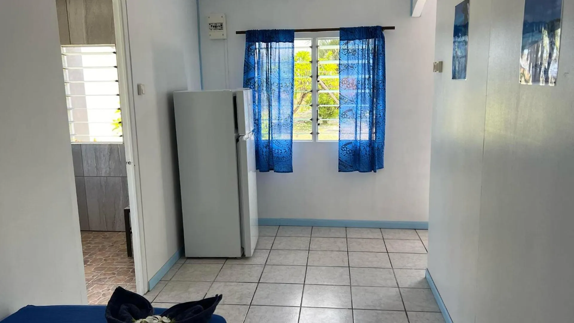 Chez Guy , Chambre Familiale Tiputa French Polynesia